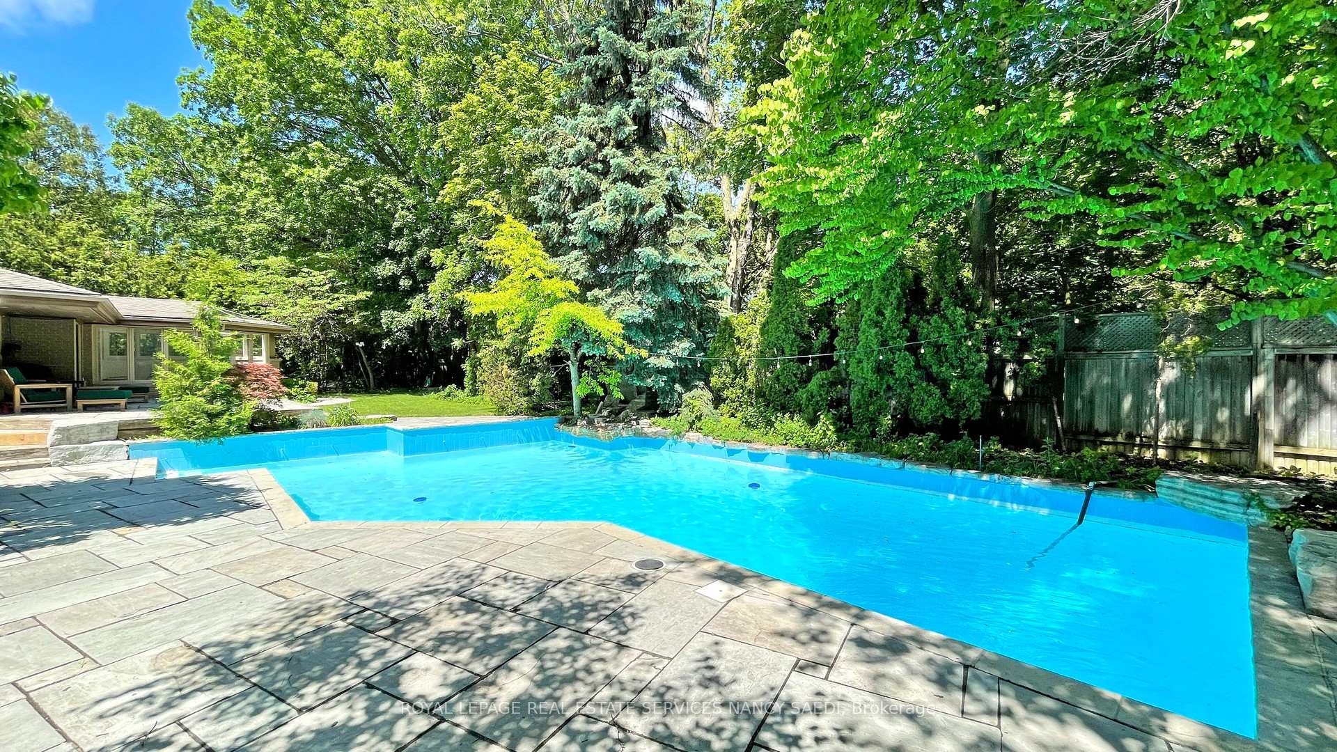 Photo 37 of 62 Wimpole Drive, North York, St. Andrew-Windfields — HOMEH