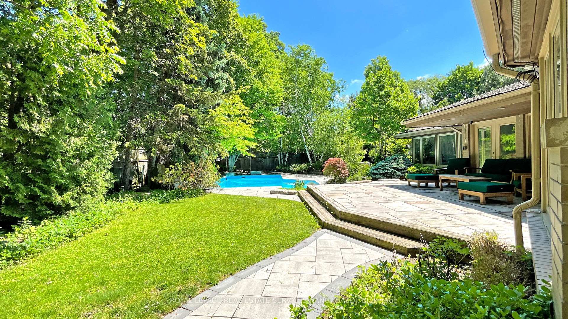Photo 46 of 62 Wimpole Drive, North York, St. Andrew-Windfields — HOMEH