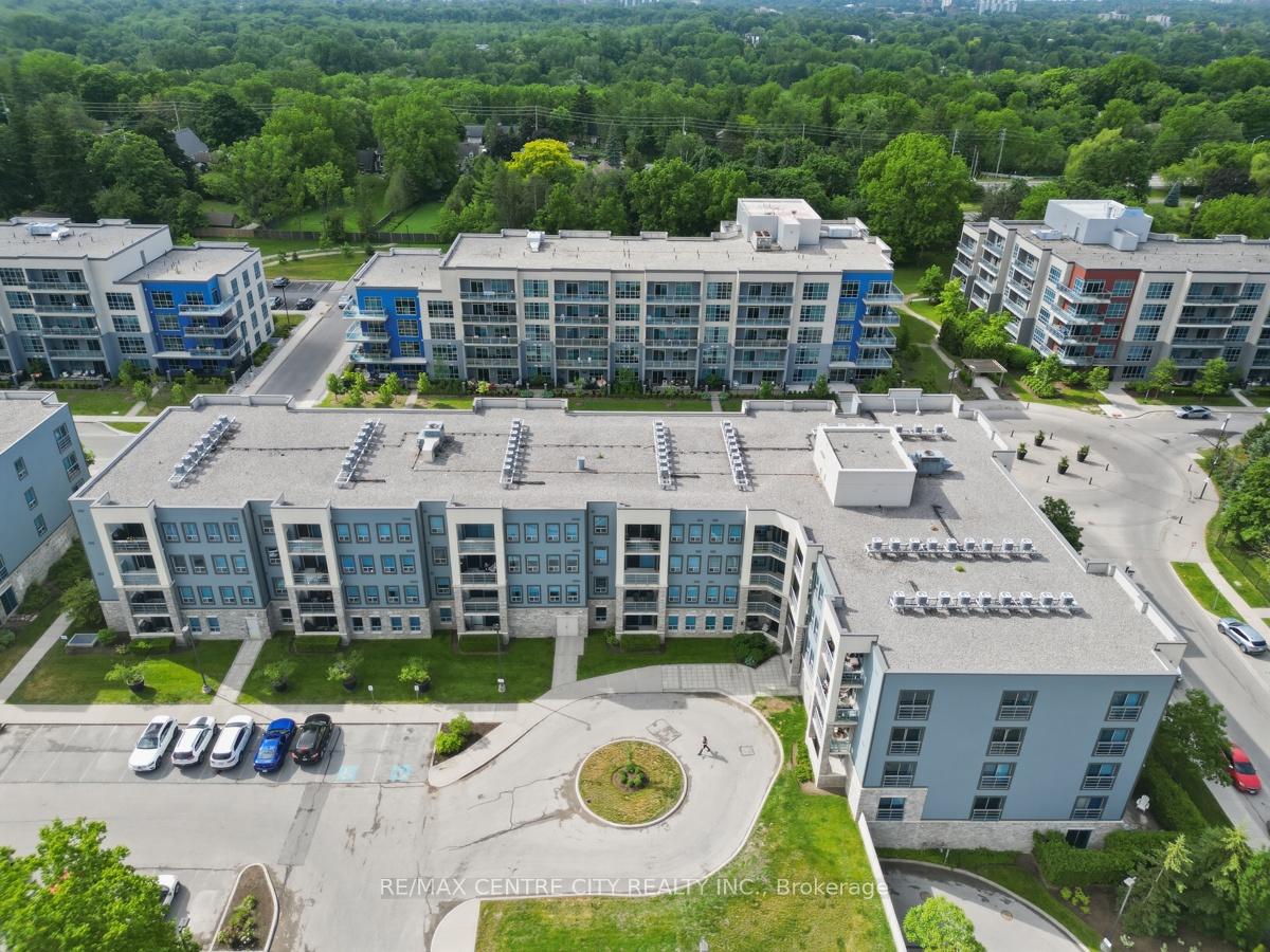 Front of Unit 501, 340 Sugarcreek Trail