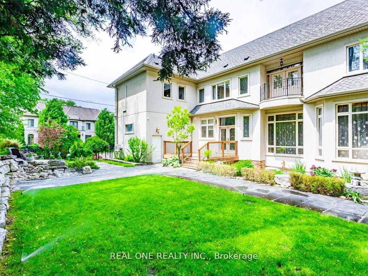 Photo 29 of 15 Royal Oak Drive, North York, Bridle Path-Sunnybrook-York Mills — HOMEH