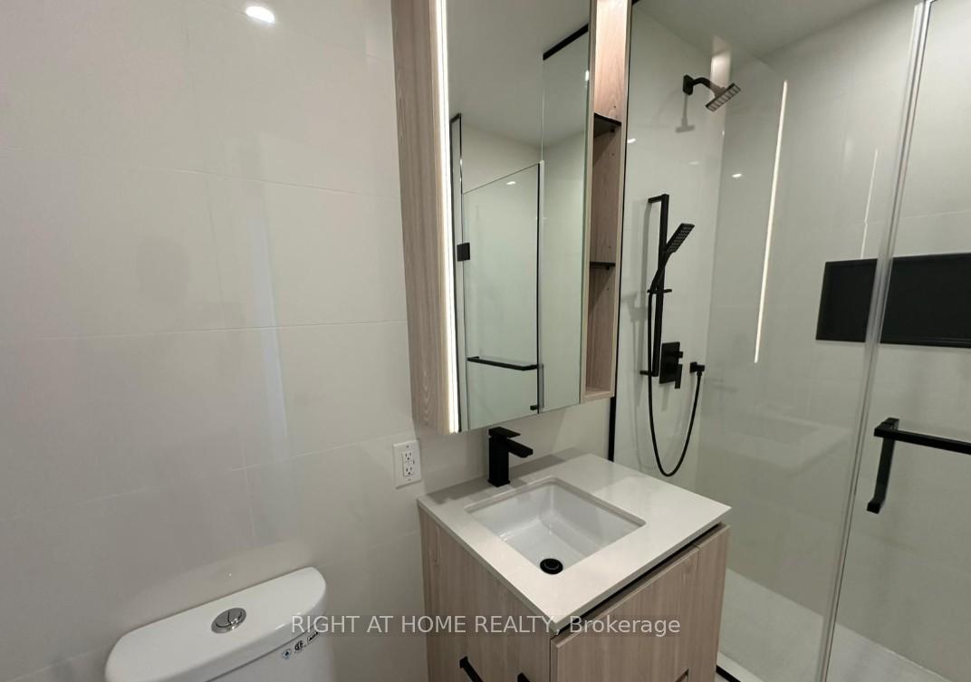 Photo 7 of Unit 520, six99 Sheppard Avenue E, North York, Bayview Village — HOMEH