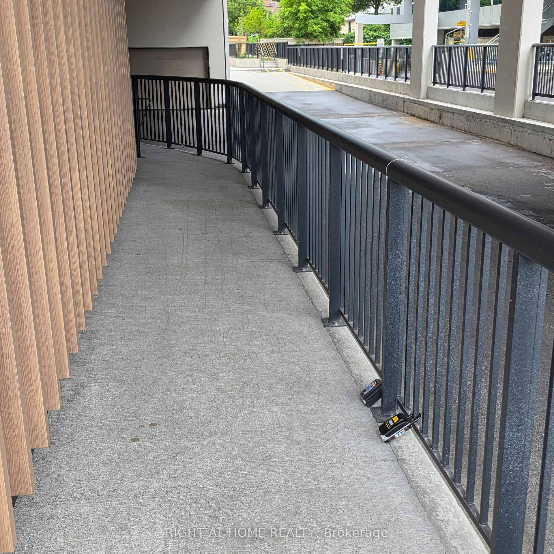 Photo 17 of Unit 520, six99 Sheppard Avenue E, North York, Bayview Village — HOMEH