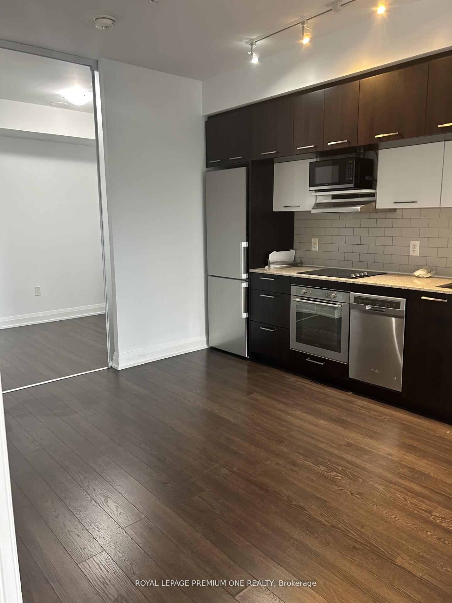 Photo 2 of Unit 710, 4800 Highway 7, Vaughan, East Woodbridge — HOMEH