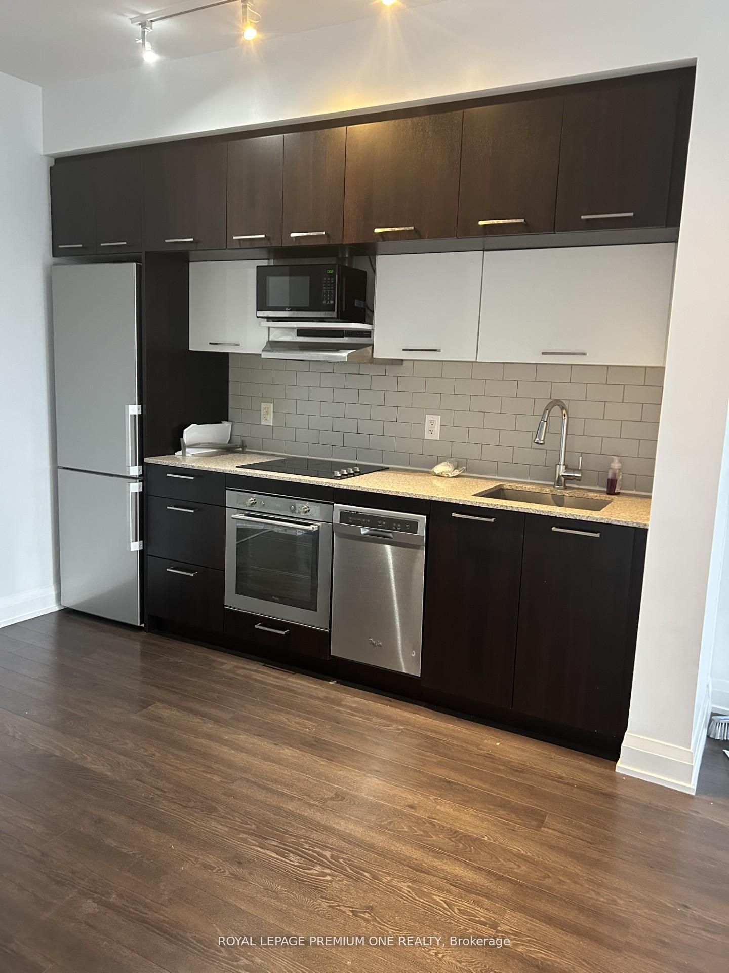 Photo 3 of Unit 710, 4800 Highway 7, Vaughan, East Woodbridge — HOMEH