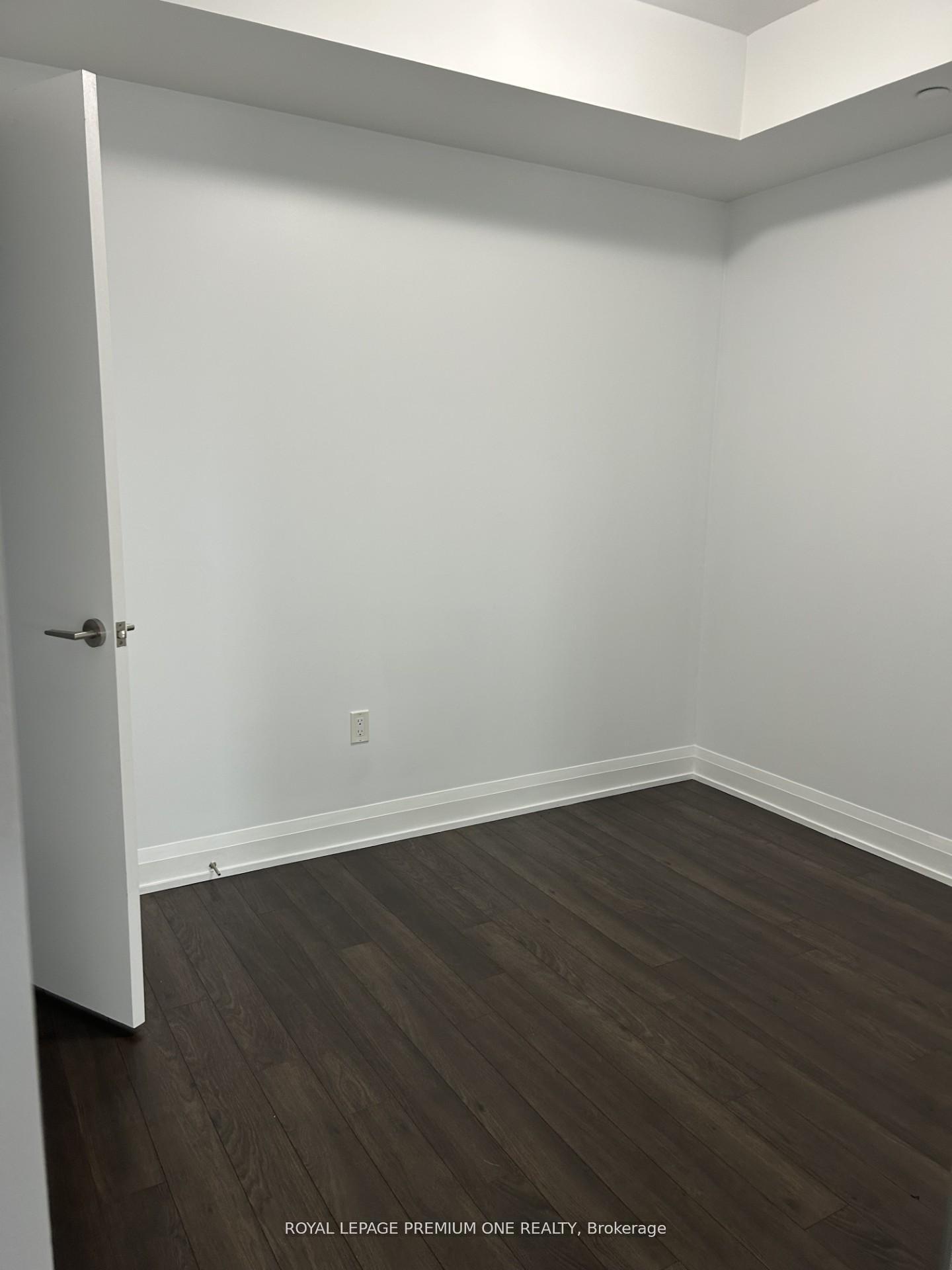 Photo 6 of Unit 710, 4800 Highway 7, Vaughan, East Woodbridge — HOMEH