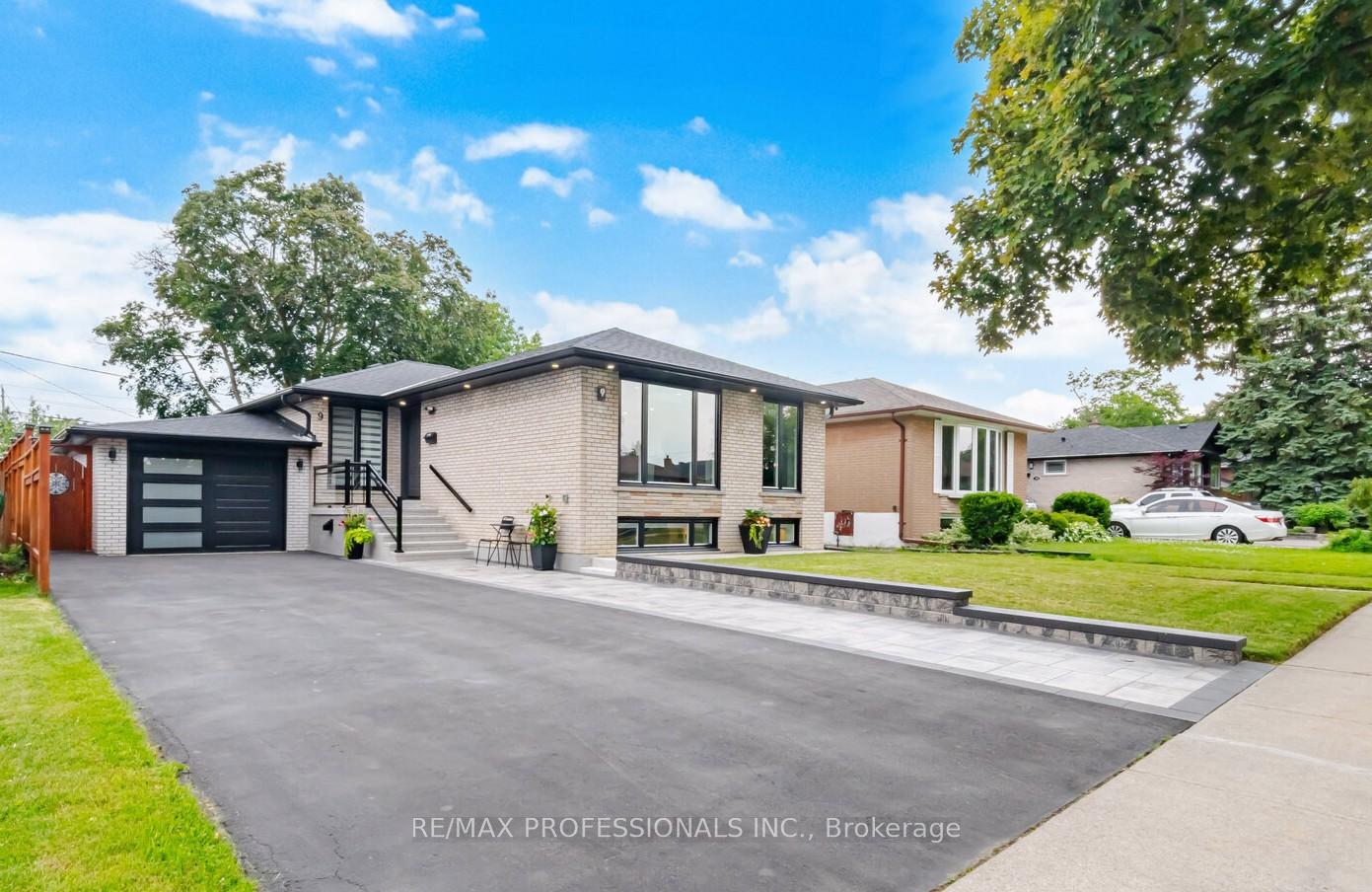 Photo 1 of 9 Tynevale Drive, Etobicoke, Willowridge-Martingrove-Richview — HOMEH