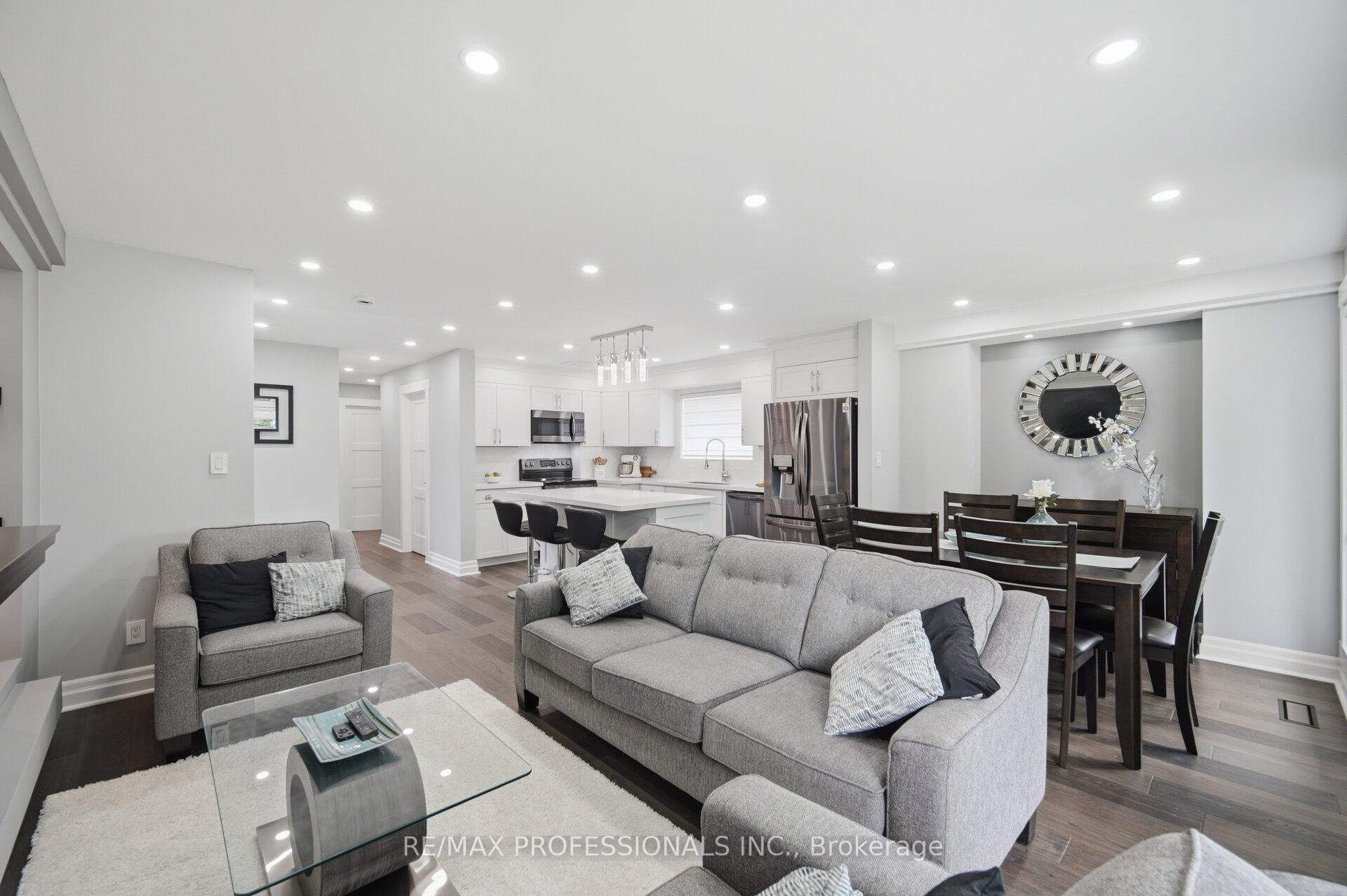 Photo 9 of 9 Tynevale Drive, Etobicoke, Willowridge-Martingrove-Richview — HOMEH