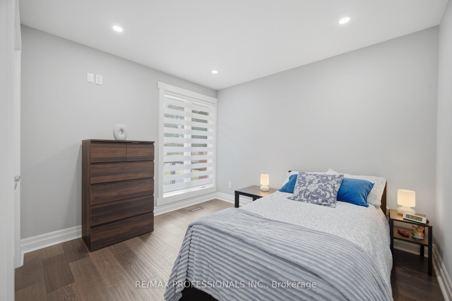 Photo 22 of 9 Tynevale Drive, Etobicoke, Willowridge-Martingrove-Richview — HOMEH