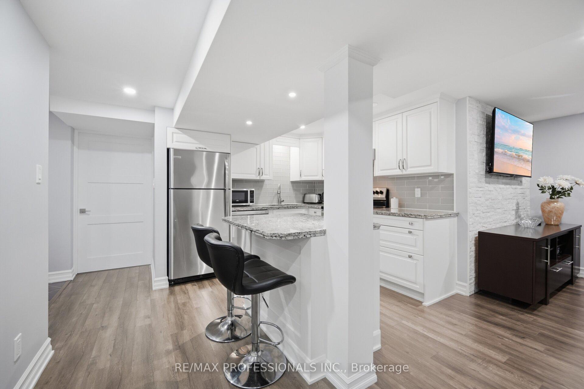 Photo 27 of 9 Tynevale Drive, Etobicoke, Willowridge-Martingrove-Richview — HOMEH