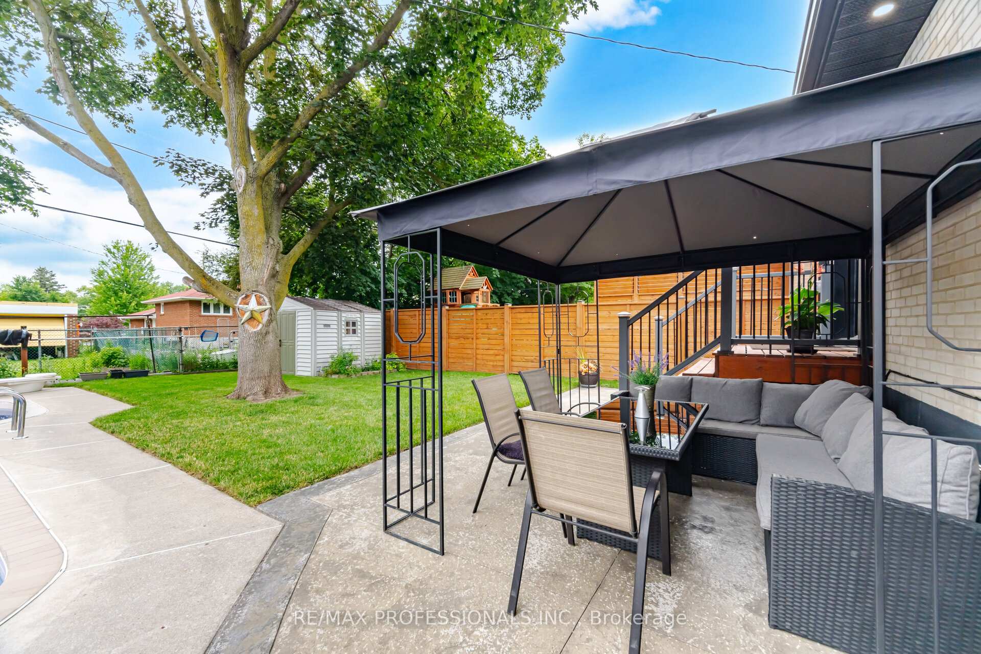 Photo 44 of 9 Tynevale Drive, Etobicoke, Willowridge-Martingrove-Richview — HOMEH