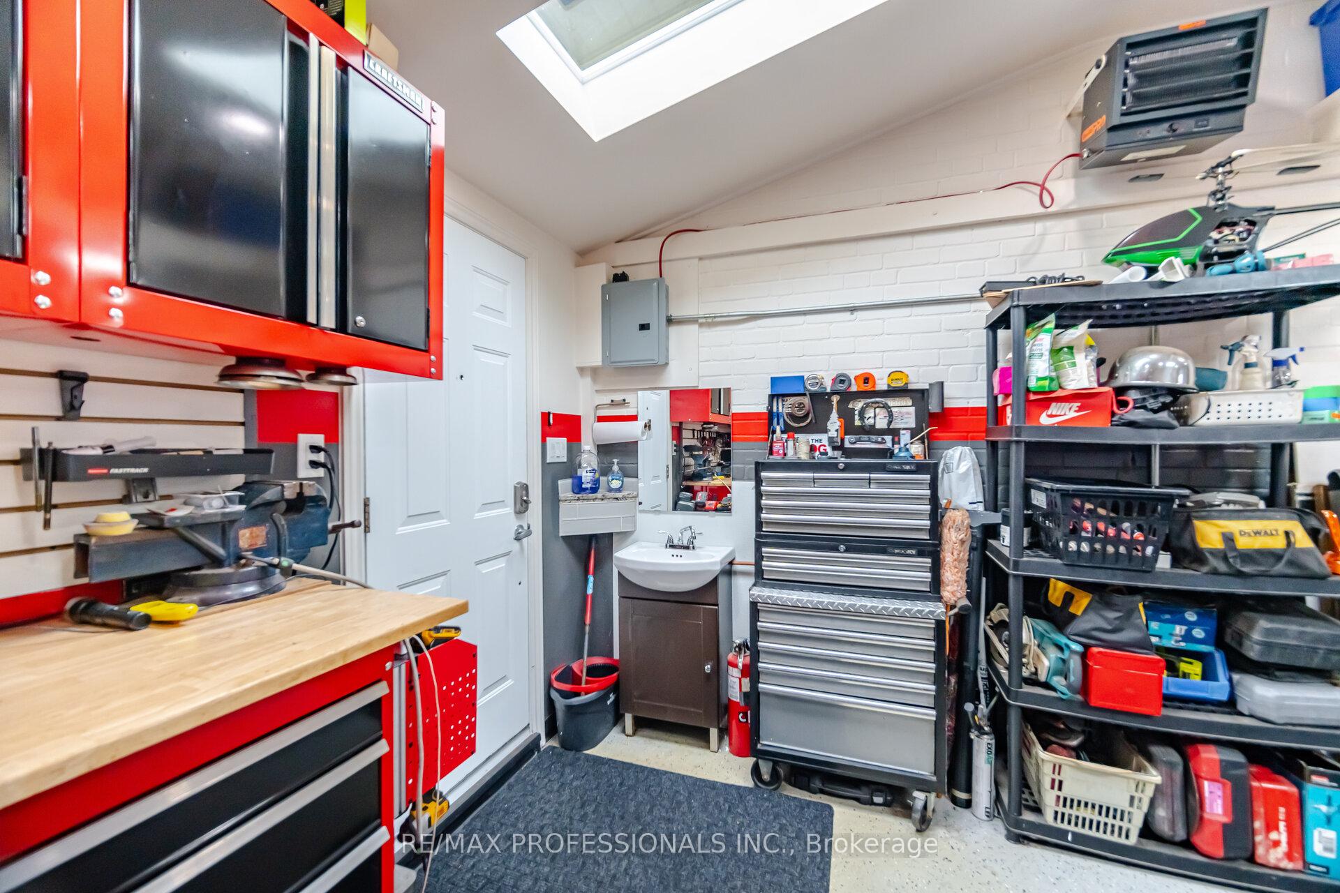 Photo 47 of 9 Tynevale Drive, Etobicoke, Willowridge-Martingrove-Richview — HOMEH