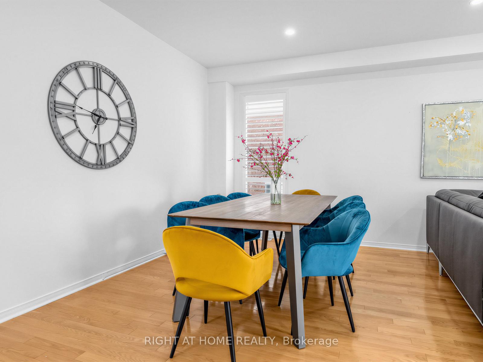 Photo 43 of 2042 Quinte Street, Burlington, Orchard — HOMEH