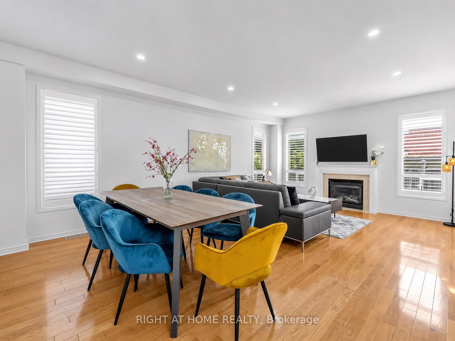 Photo 44 of 2042 Quinte Street, Burlington, Orchard — HOMEH