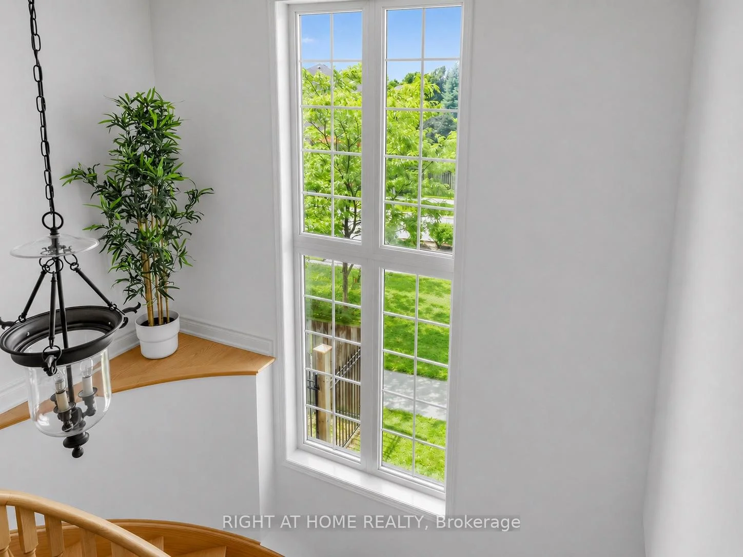 Photo 14 of 2042 Quinte Street, Burlington, Orchard — HOMEH