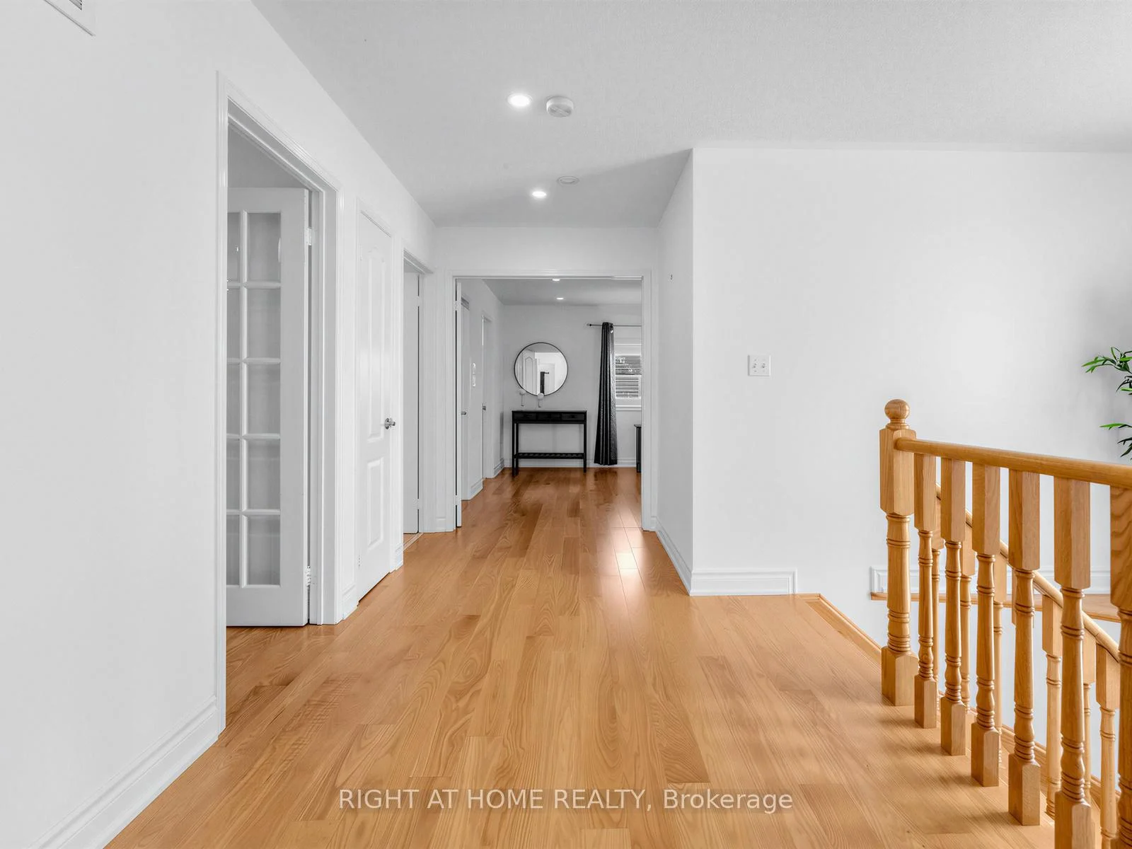 Photo 20 of 2042 Quinte Street, Burlington, Orchard — HOMEH