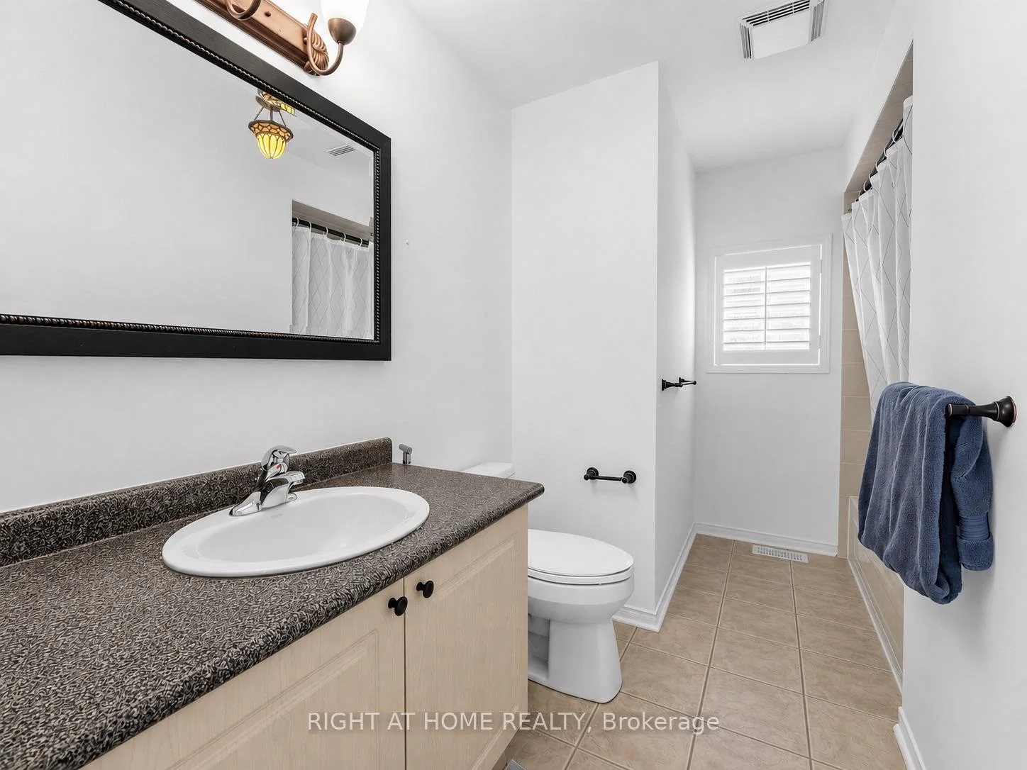 Photo 26 of 2042 Quinte Street, Burlington, Orchard — HOMEH
