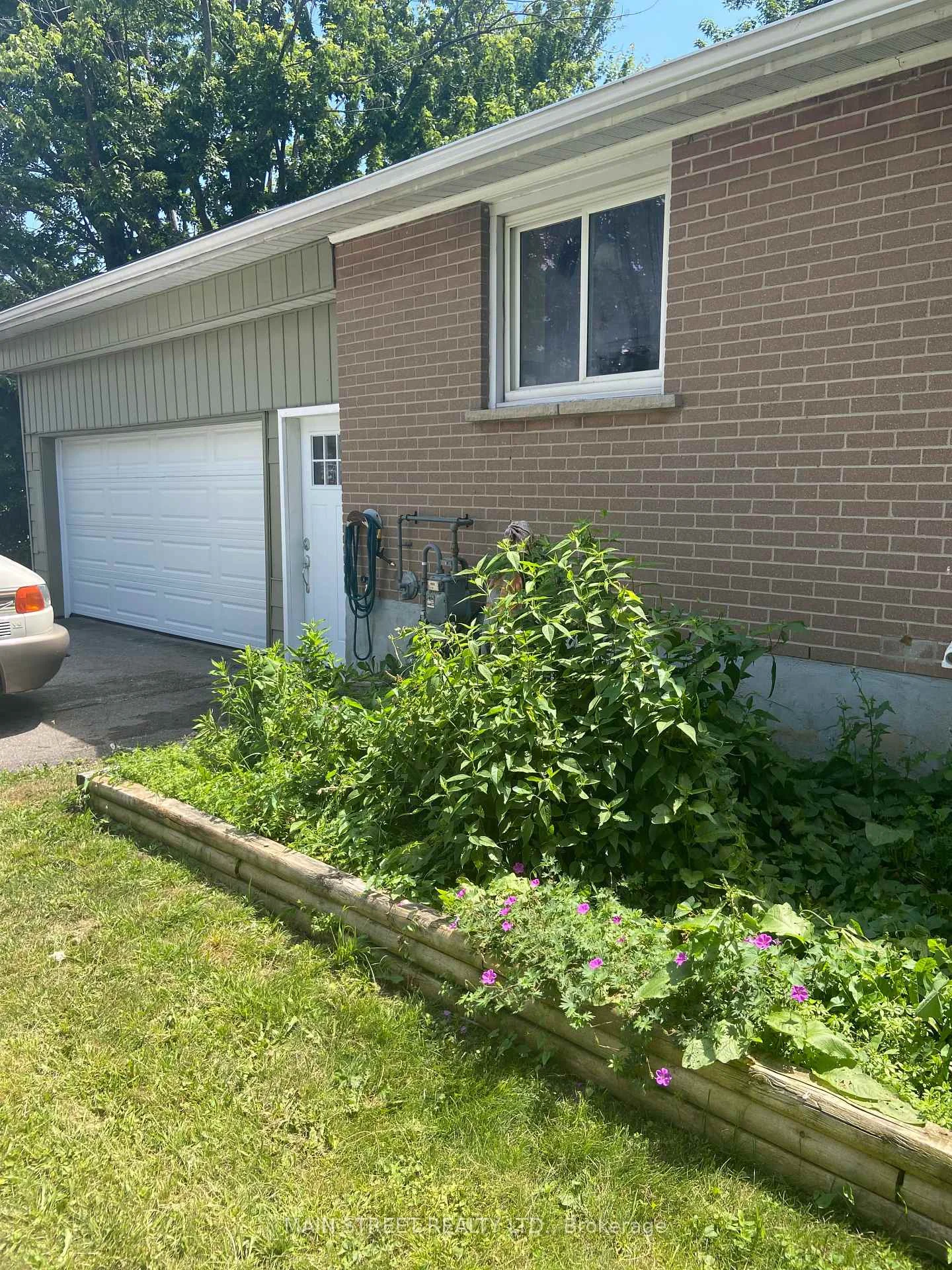 Photo 39 of 329 James Street E, Orillia — HOMEH