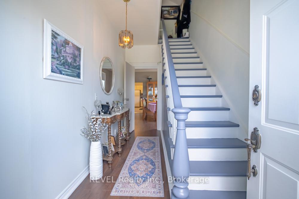 Photo 6 of 10 Wiley Street, St. Catharines, Downtown — HOMEH