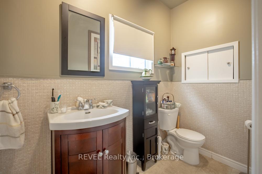 Photo 14 of 10 Wiley Street, St. Catharines, Downtown — HOMEH
