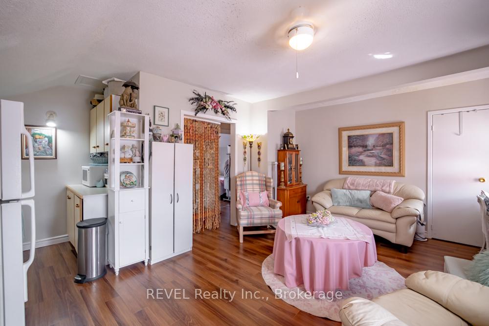 Photo 20 of 10 Wiley Street, St. Catharines, Downtown — HOMEH