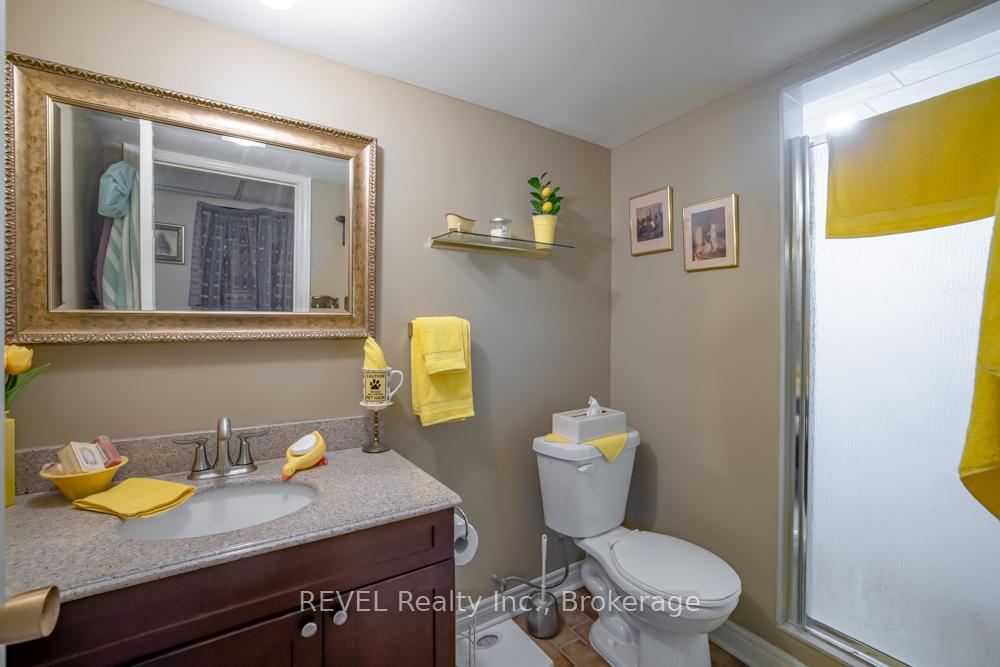 Photo 26 of 10 Wiley Street, St. Catharines, Downtown — HOMEH