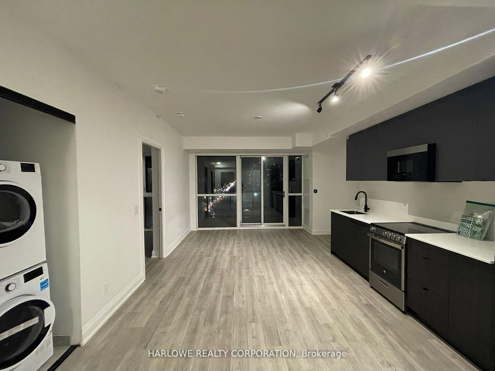 Photo 2 of Unit 906, 2369 Danforth Avenue, Toronto, East End-Danforth — HOMEH
