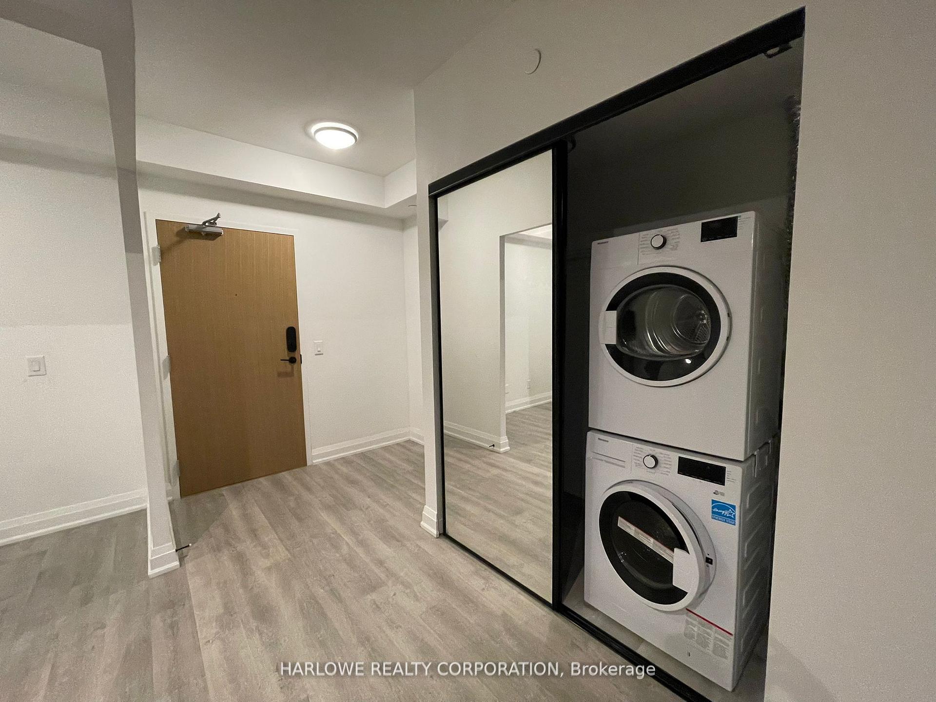 Photo 6 of Unit 906, 2369 Danforth Avenue, Toronto, East End-Danforth — HOMEH