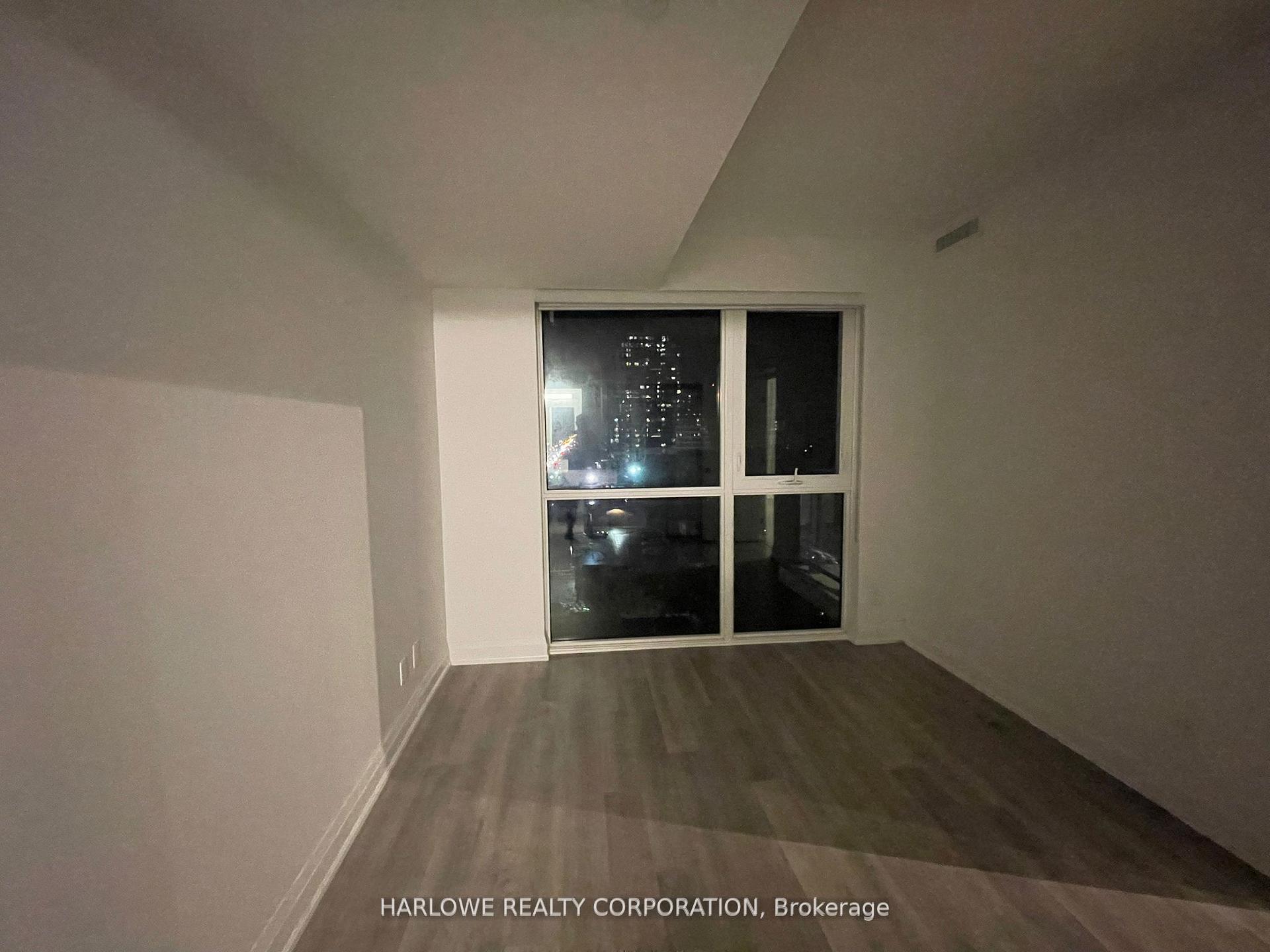 Photo 9 of Unit 906, 2369 Danforth Avenue, Toronto, East End-Danforth — HOMEH