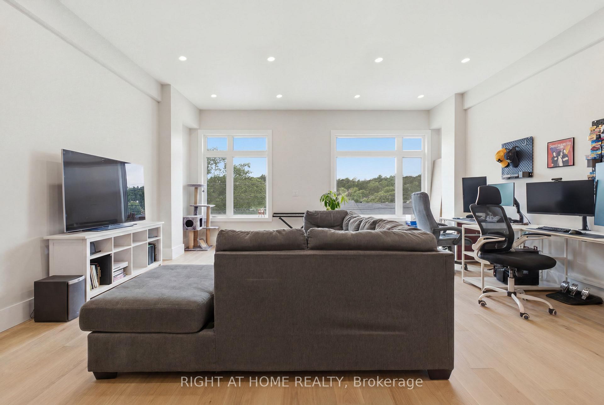 Photo 11 of 79B River Street, Parry Sound — HOMEH