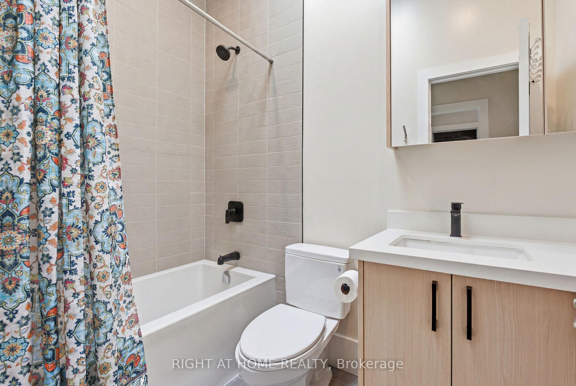 Photo 13 of 79B River Street, Parry Sound — HOMEH