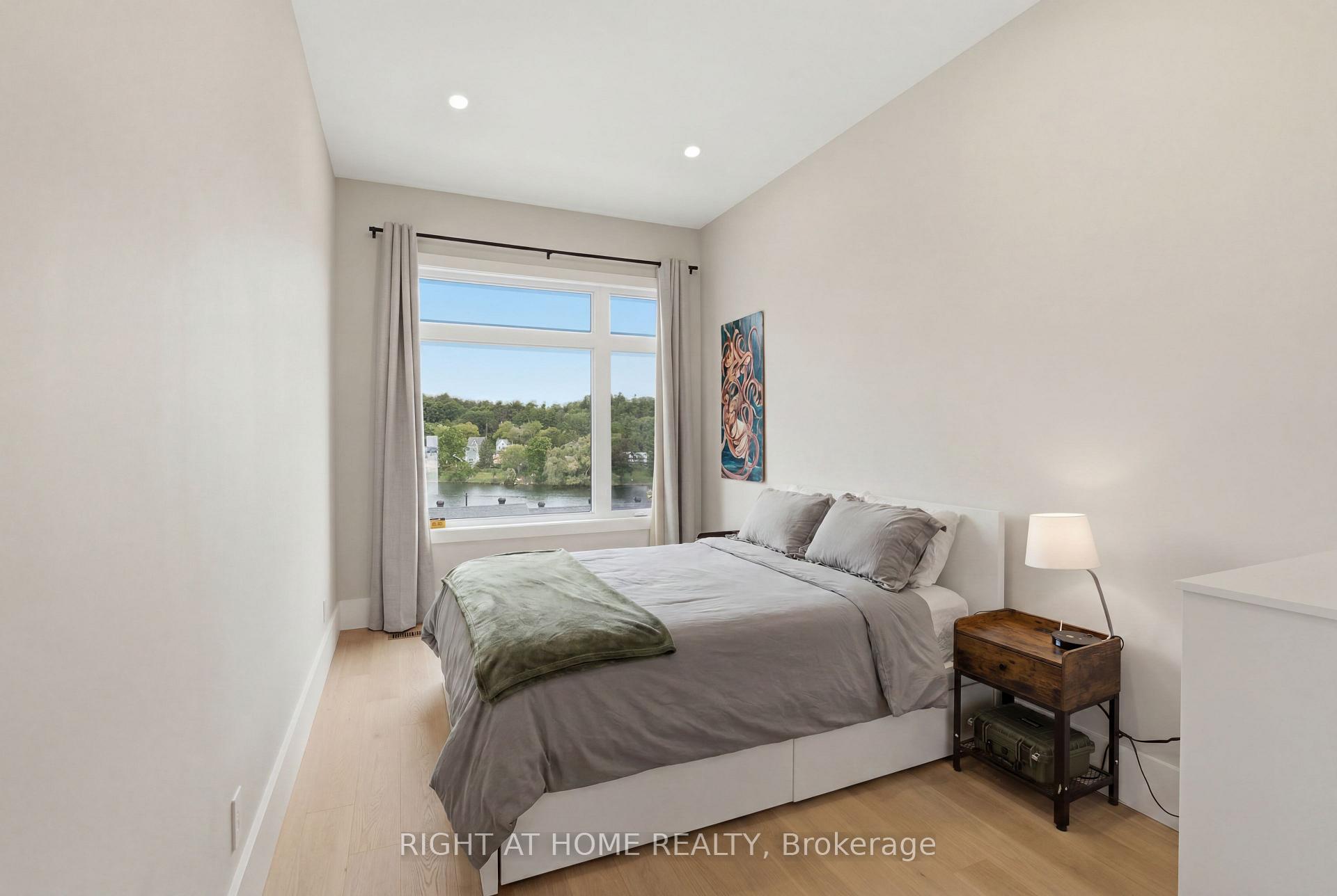 Photo 15 of 79B River Street, Parry Sound — HOMEH