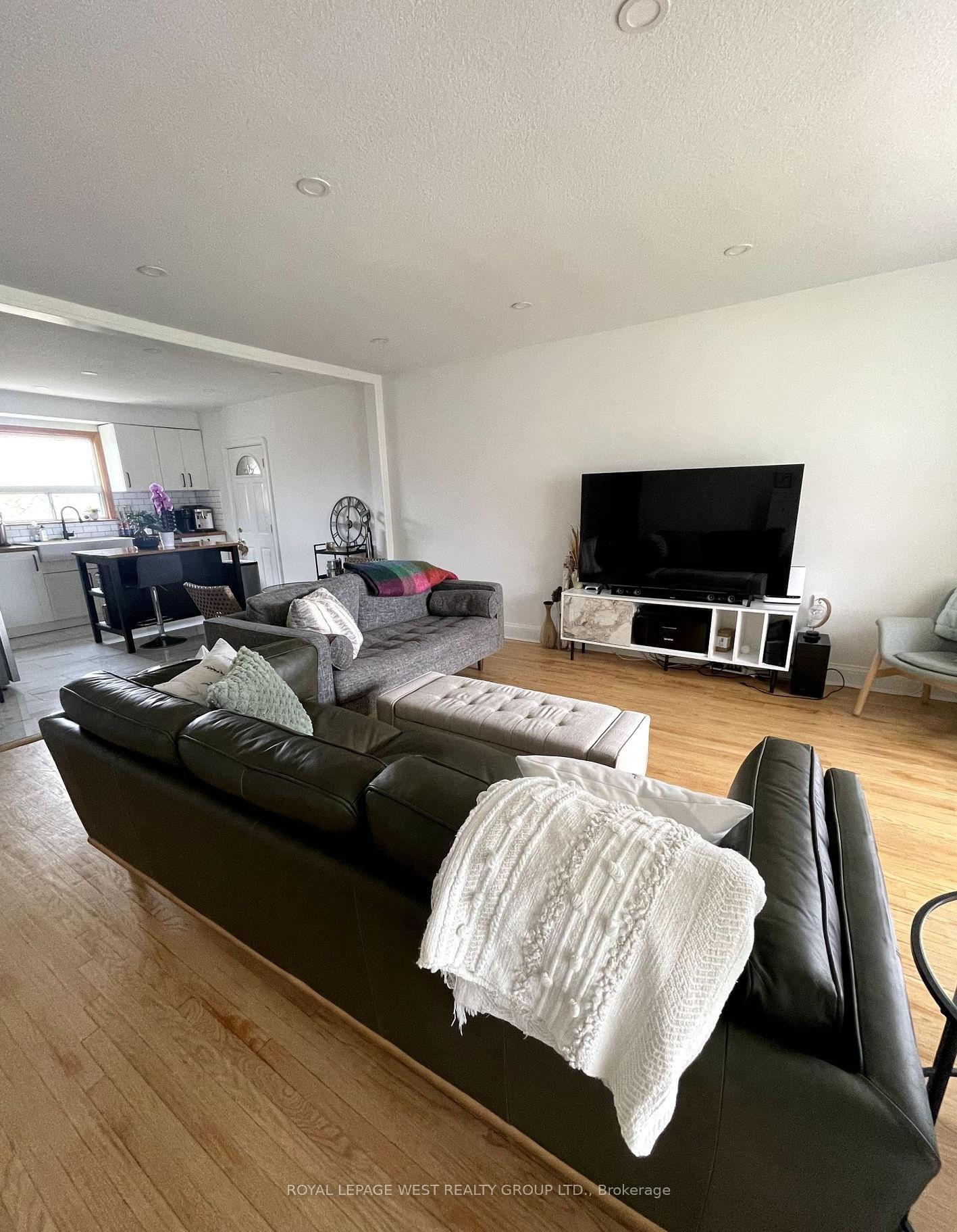 Photo 20 of 22 Beaucourt Road, Etobicoke, Stonegate-Queensway — HOMEH