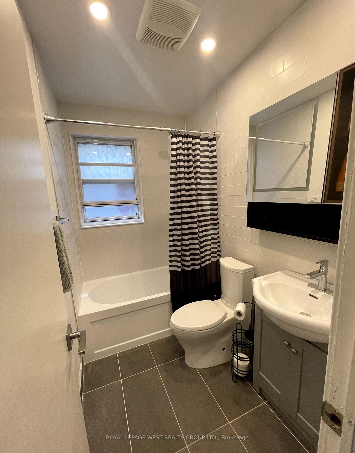 Photo 23 of 22 Beaucourt Road, Etobicoke, Stonegate-Queensway — HOMEH