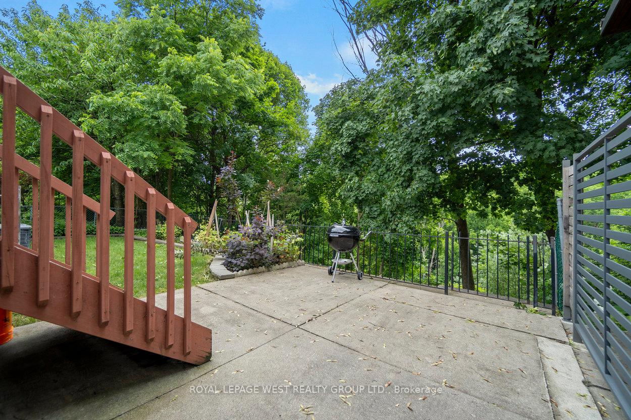 Photo 30 of 22 Beaucourt Road, Etobicoke, Stonegate-Queensway — HOMEH