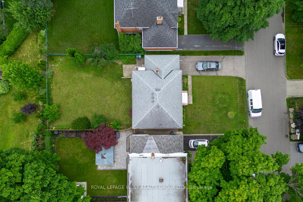 Photo 34 of 22 Beaucourt Road, Etobicoke, Stonegate-Queensway — HOMEH