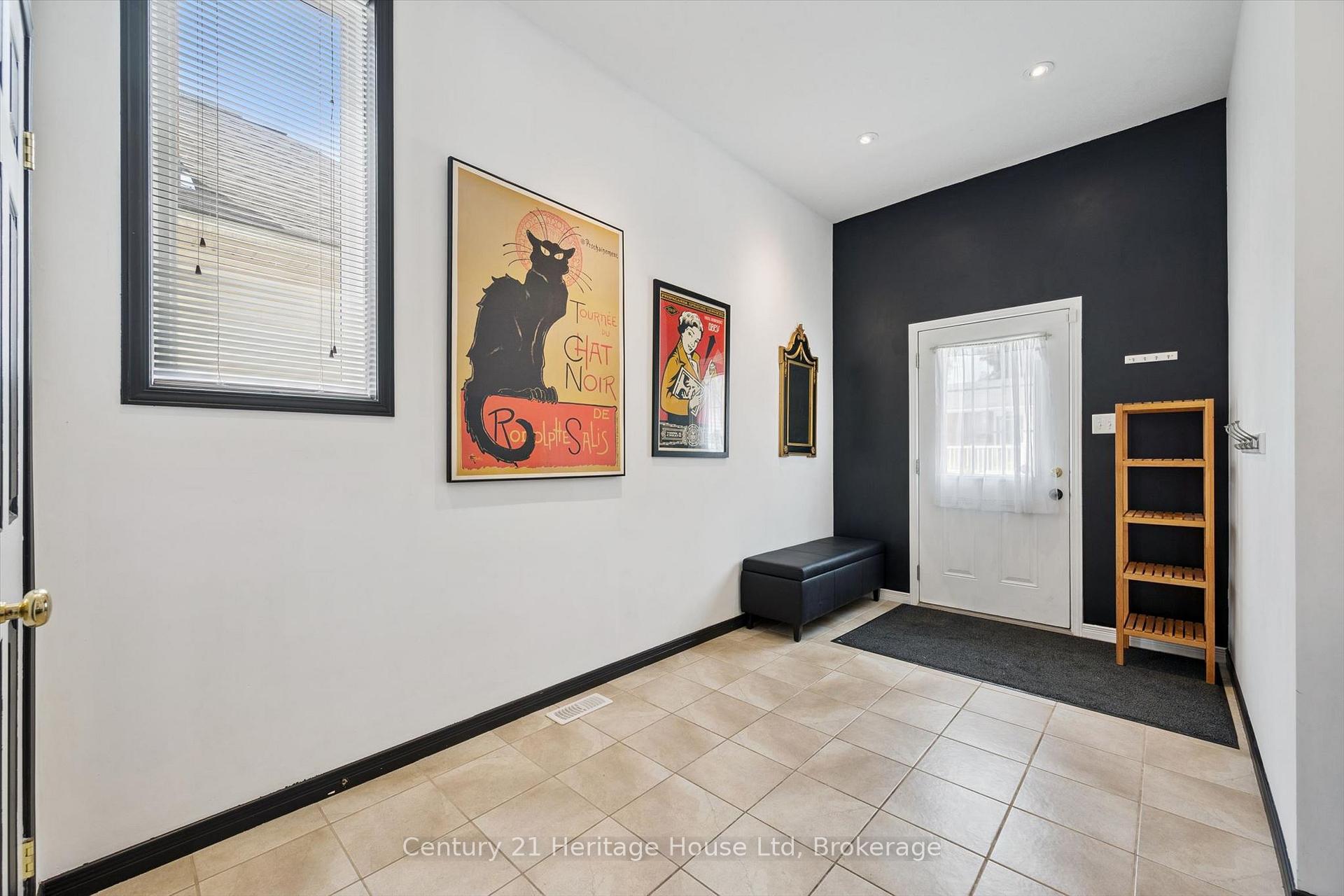 Photo 6 of 31 Alice Street, Guelph, St. Patrick's Ward — HOMEH