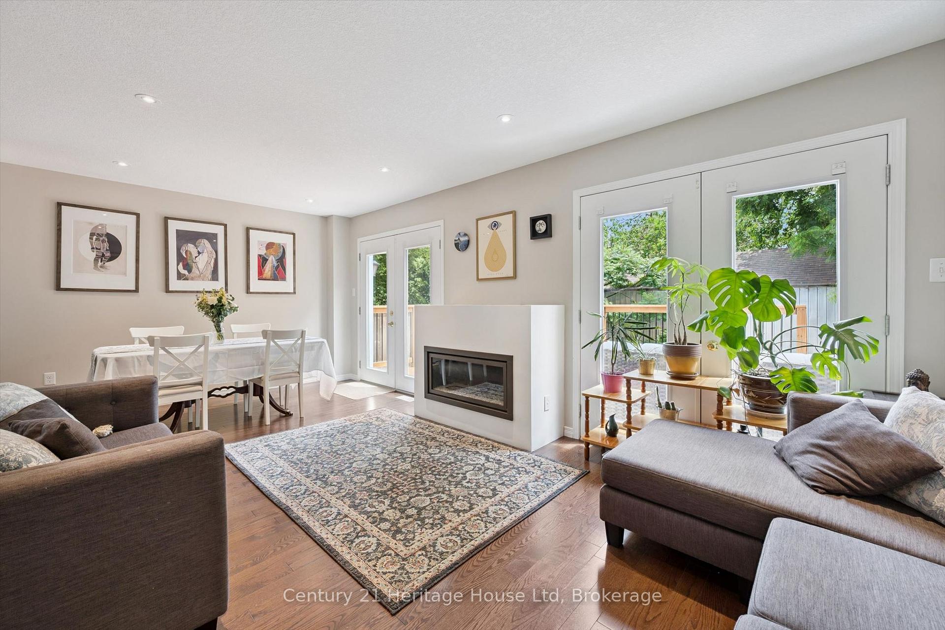 Photo 11 of 31 Alice Street, Guelph, St. Patrick's Ward — HOMEH
