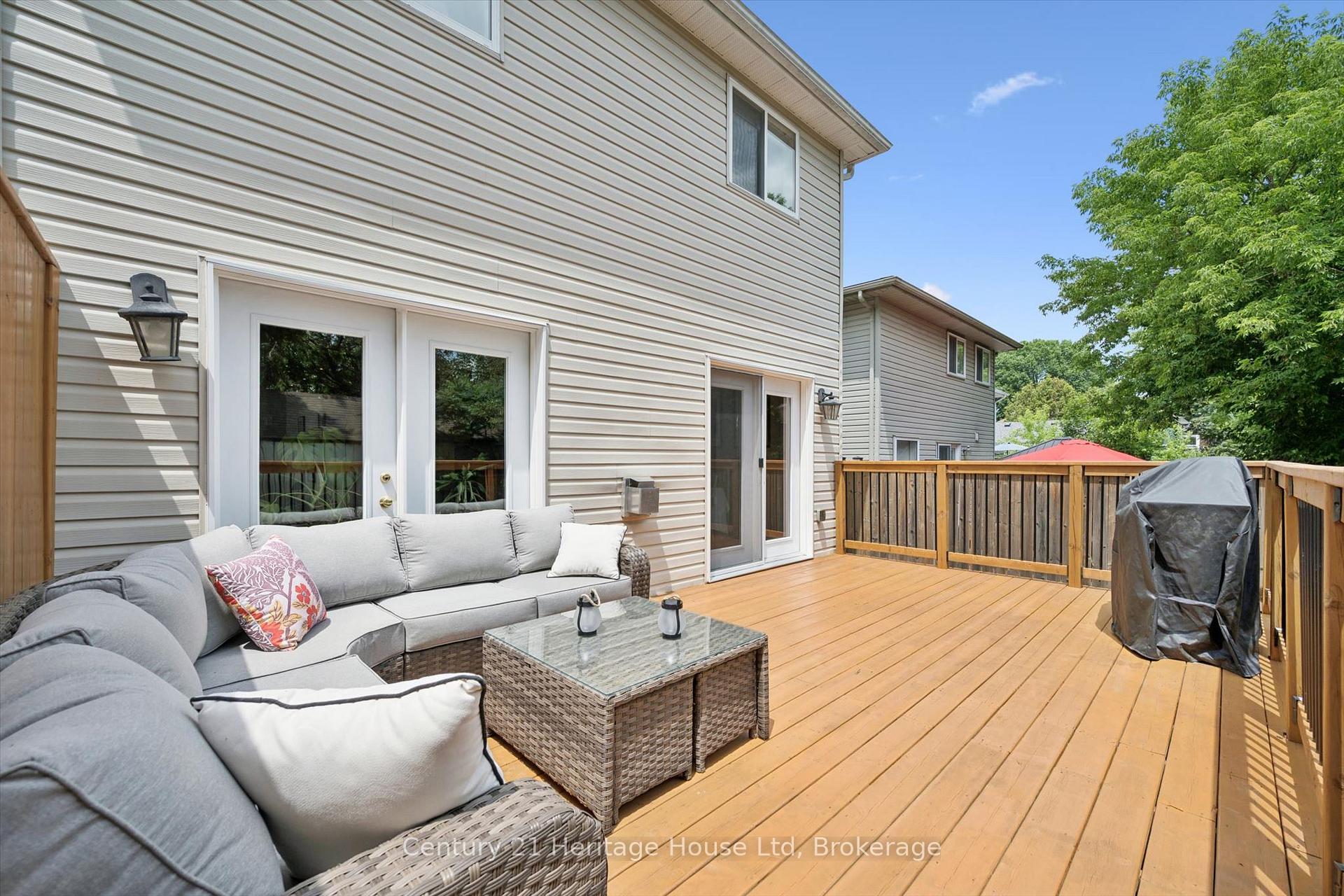 Photo 33 of 31 Alice Street, Guelph, St. Patrick's Ward — HOMEH