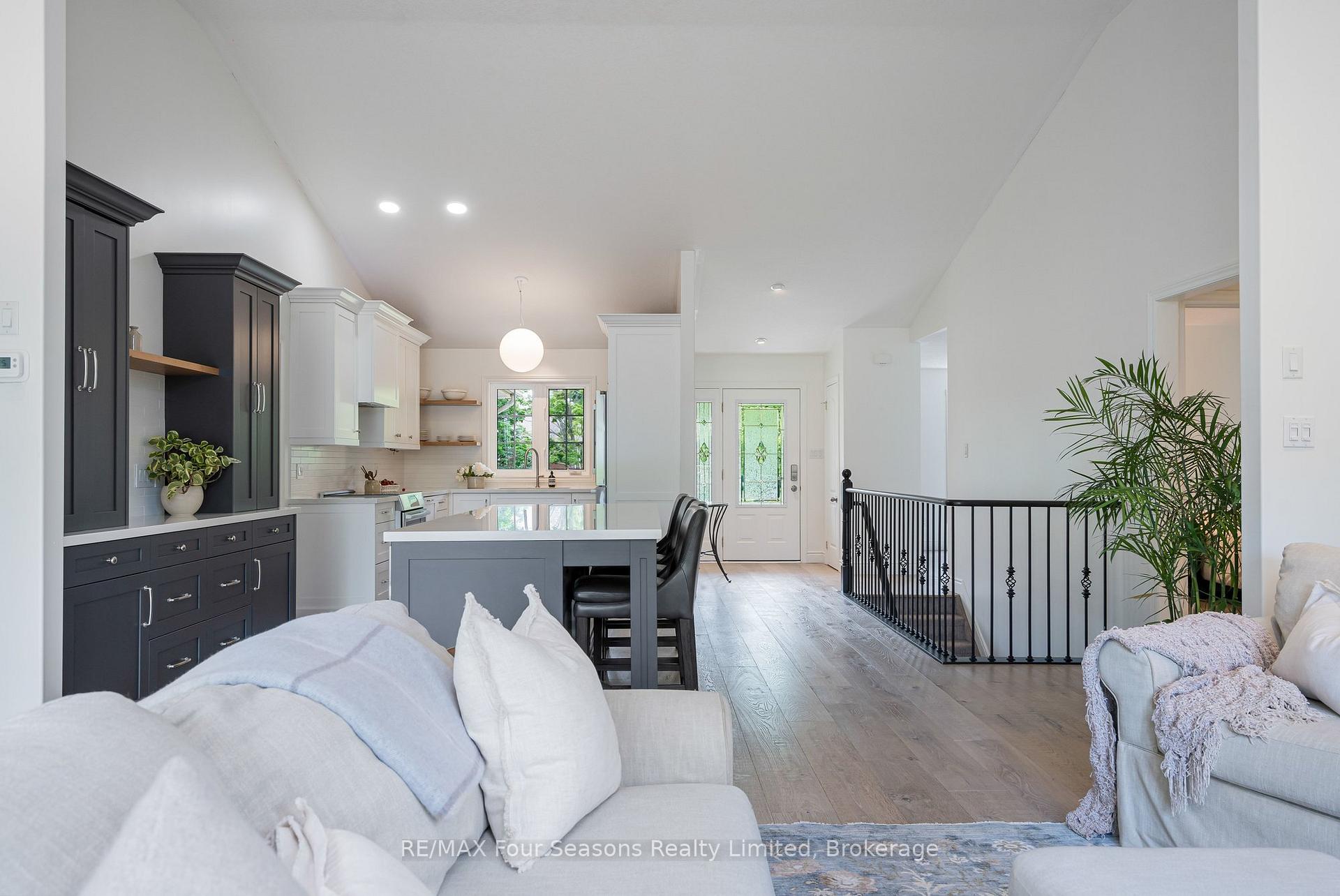 Photo 16 of 25 Kelley Crescent, Wasaga Beach — HOMEH
