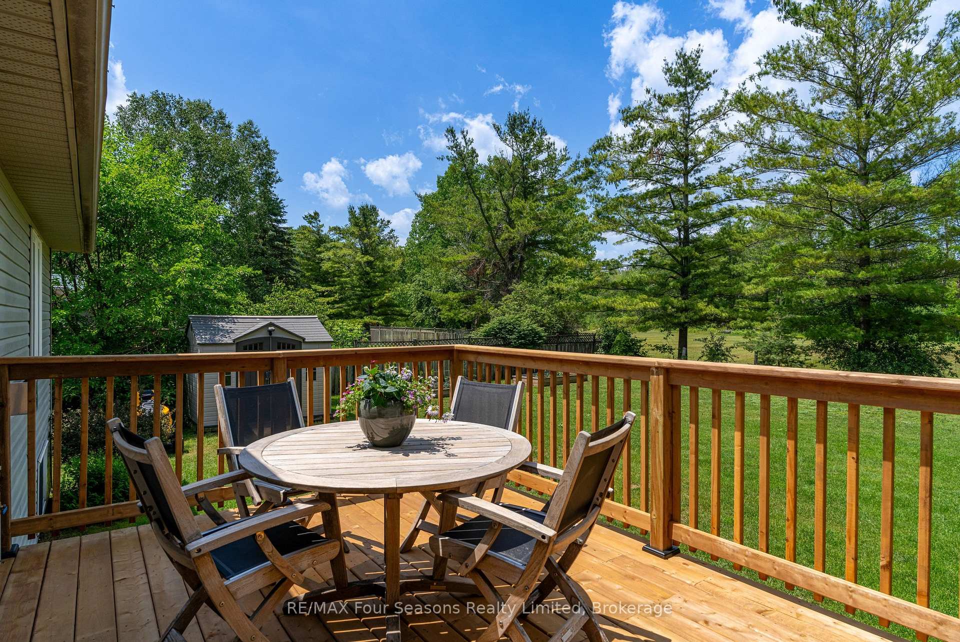 Photo 19 of 25 Kelley Crescent, Wasaga Beach — HOMEH