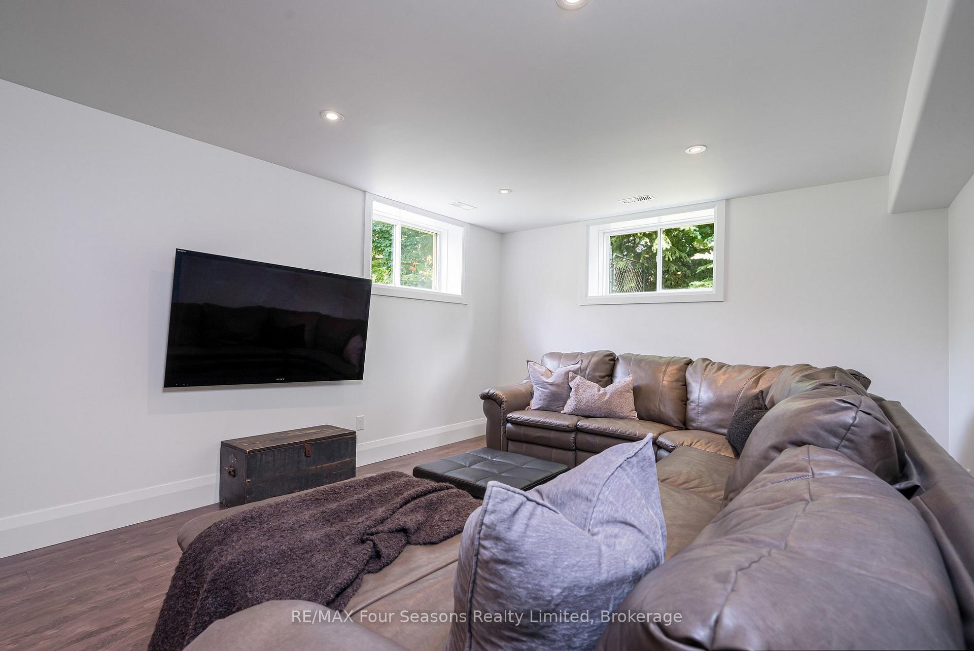 Photo 32 of 25 Kelley Crescent, Wasaga Beach — HOMEH
