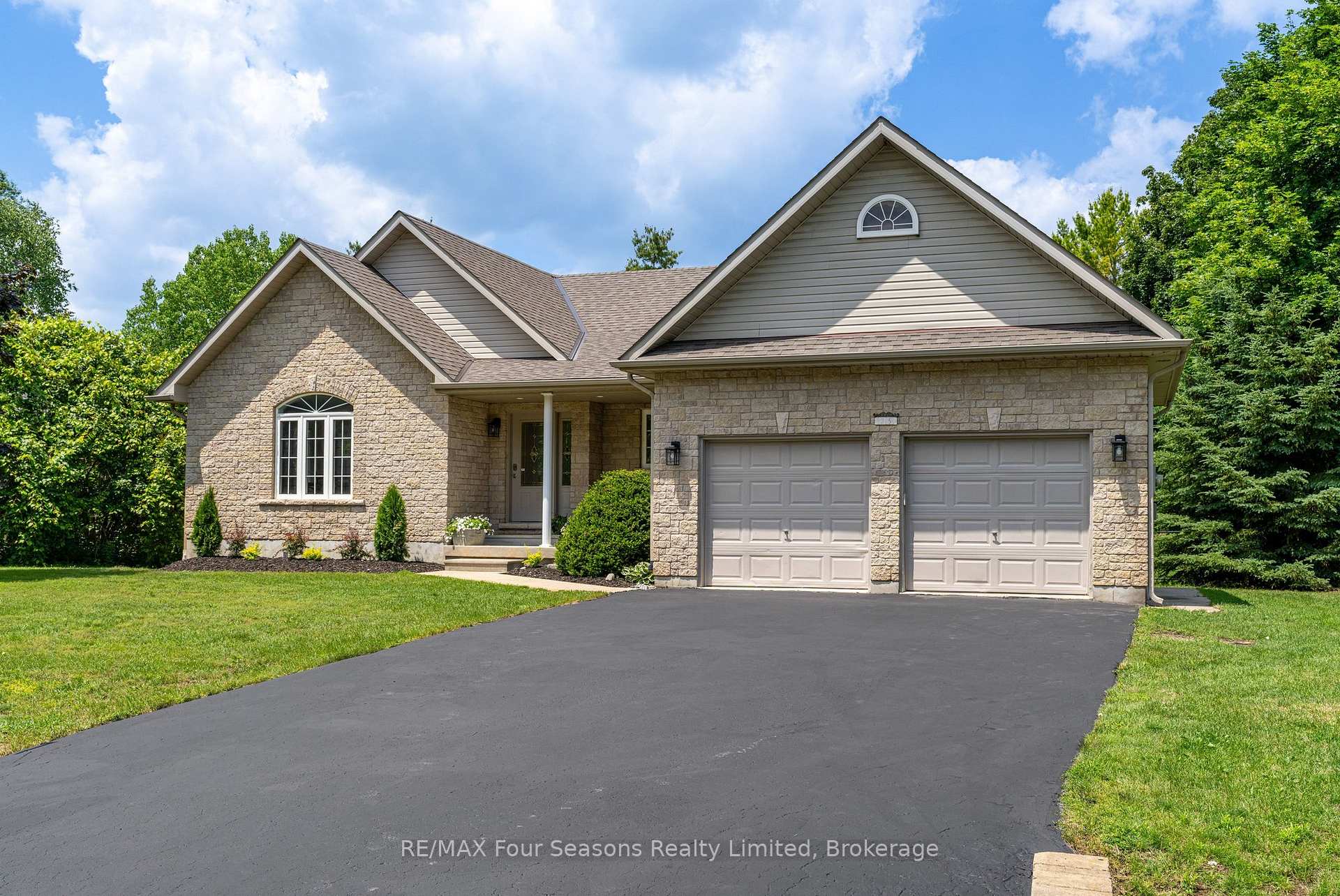 Photo 37 of 25 Kelley Crescent, Wasaga Beach — HOMEH