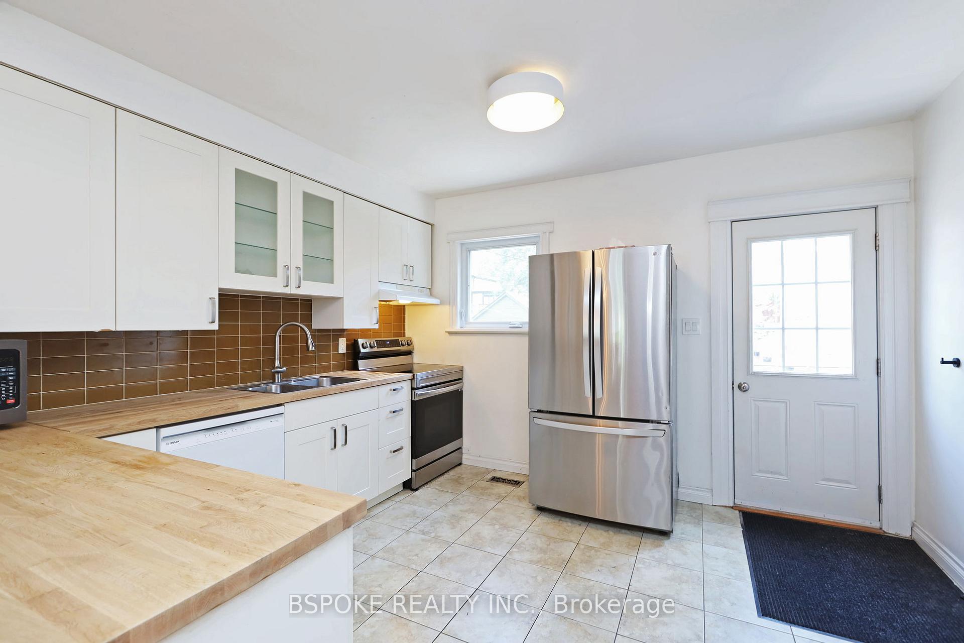 Photo 9 of 21 Curzon Street, Toronto, South Riverdale — HOMEH