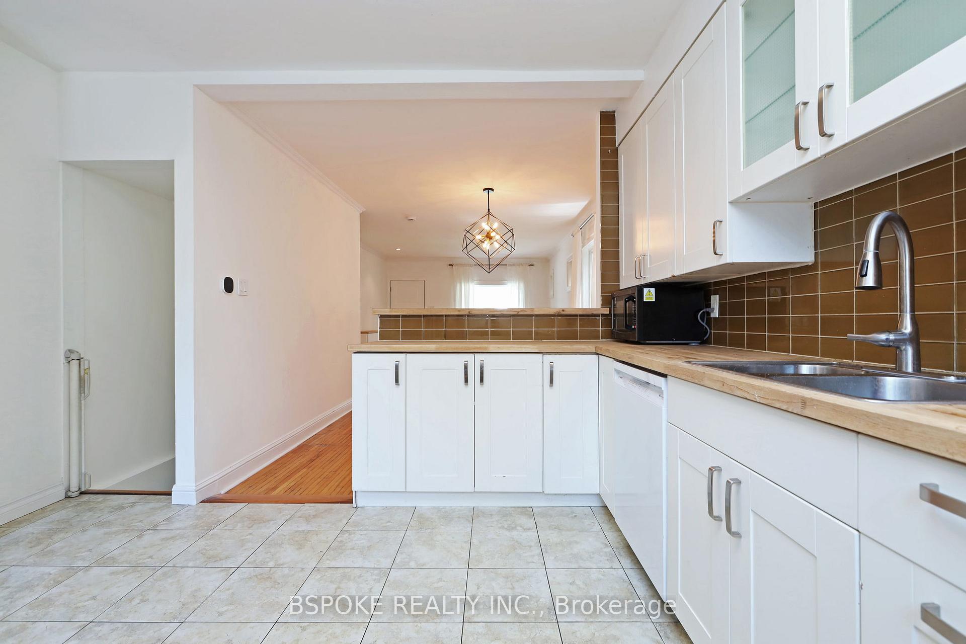 Photo 11 of 21 Curzon Street, Toronto, South Riverdale — HOMEH