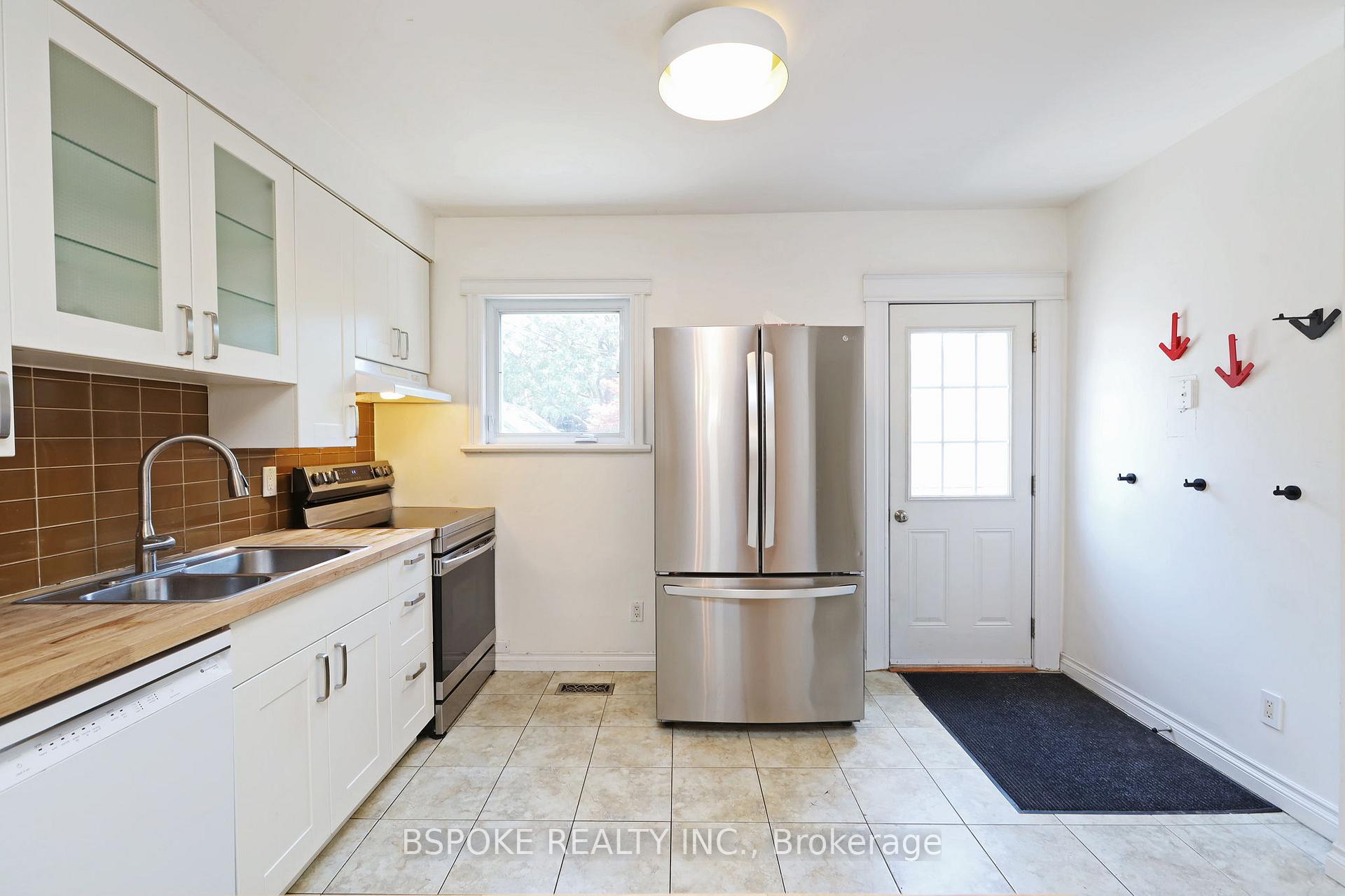 Photo 12 of 21 Curzon Street, Toronto, South Riverdale — HOMEH