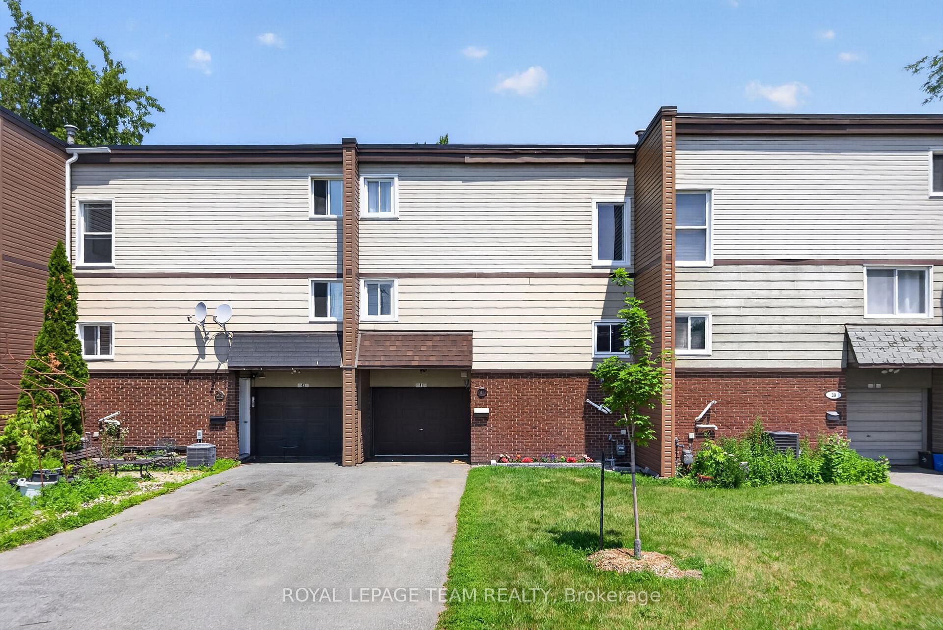 Photo 1 of 41 Longwood Avenue, Ottawa, Lynwood Village — HOMEH