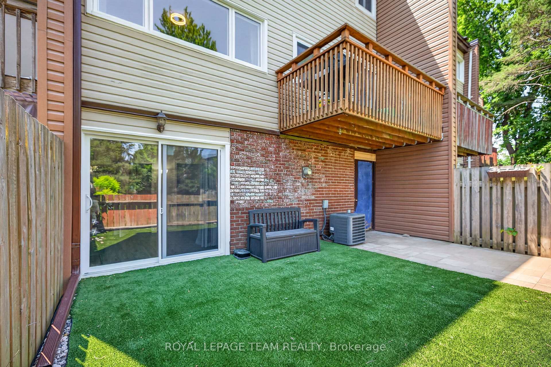 Photo 10 of 41 Longwood Avenue, Ottawa, Lynwood Village — HOMEH
