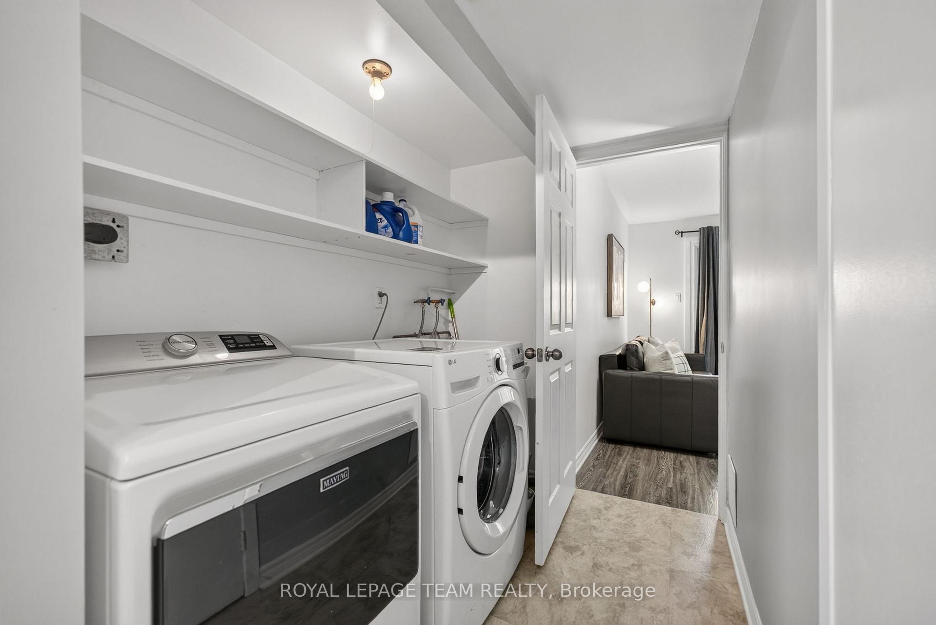 Photo 13 of 41 Longwood Avenue, Ottawa, Lynwood Village — HOMEH