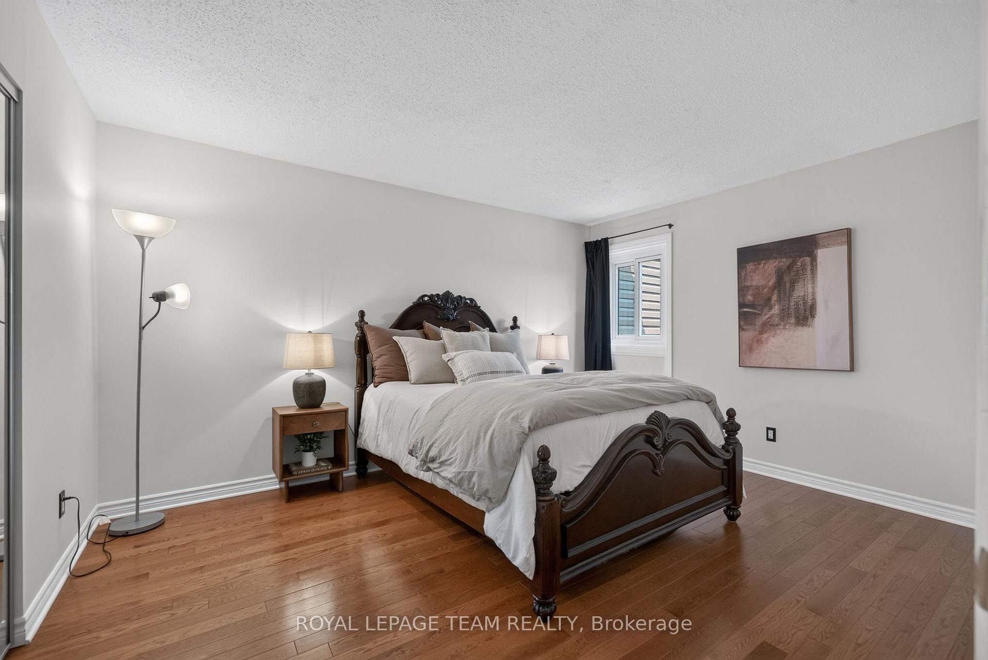 Photo 40 of 41 Longwood Avenue, Ottawa, Lynwood Village — HOMEH