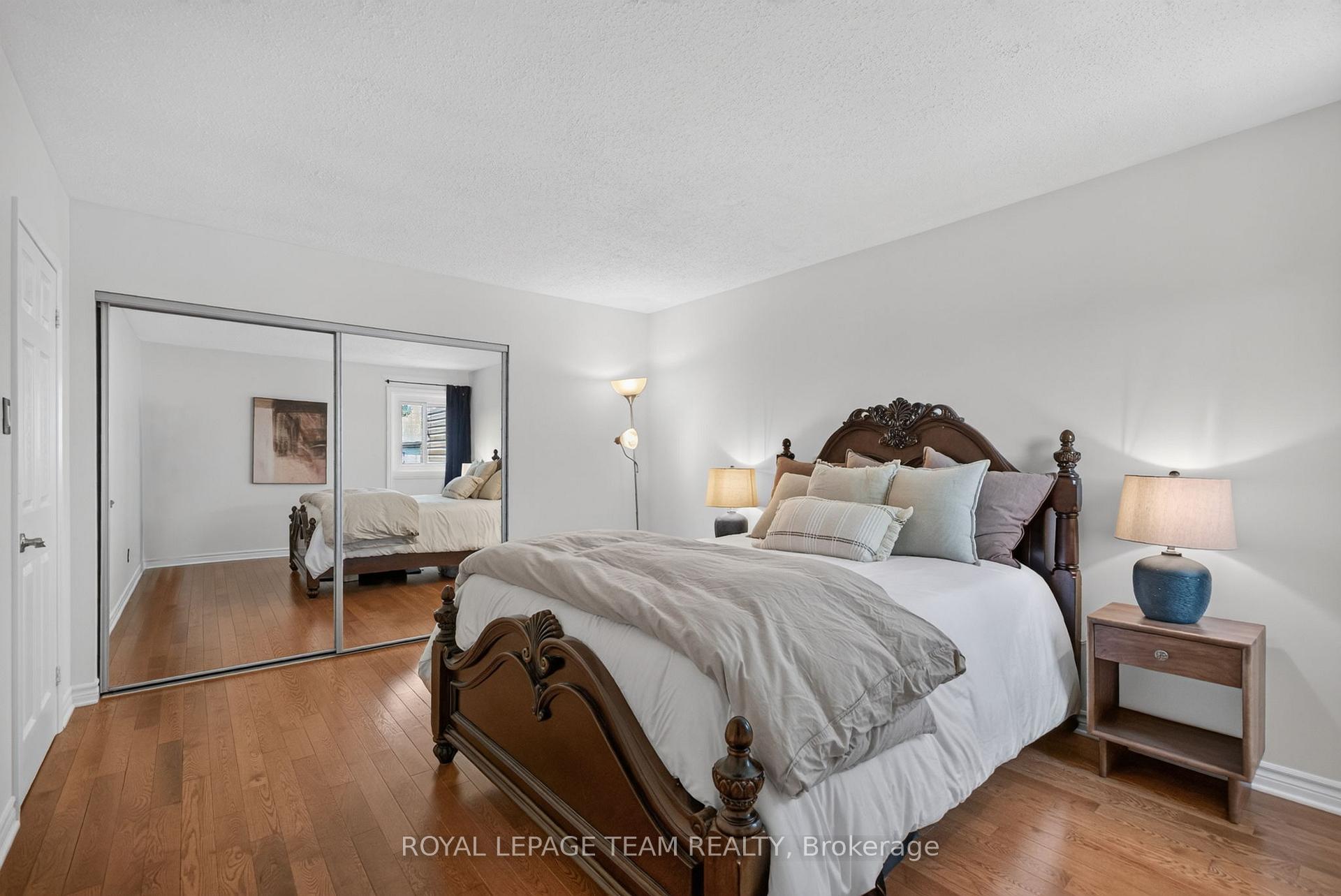 Photo 41 of 41 Longwood Avenue, Ottawa, Lynwood Village — HOMEH